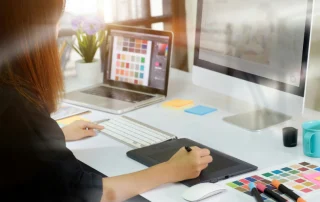 Freelancer-vs-web-design-agency-comparison-for-small-business-websites-blog-image